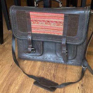 Brown Leather Bag with Red Accent: unisex